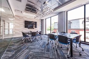 Travelodge Hotel by Wyndham Montreal Centre