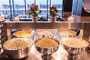 Travelodge Hotel by Wyndham Montreal Centre