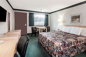 Knights Inn Ottawa