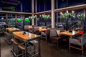 Hilton St. Louis at the Ballpark