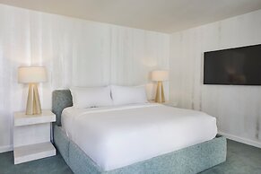 Avalon Hotel Beverly Hills, a Member of Design Hotels