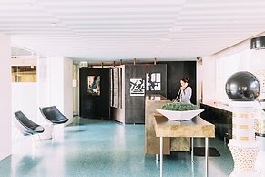 Avalon Hotel Beverly Hills, a Member of Design Hotels