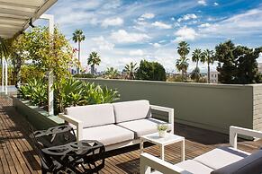 Avalon Hotel Beverly Hills, a Member of Design Hotels