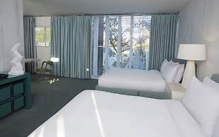 Avalon Hotel Beverly Hills, a Member of Design Hotels