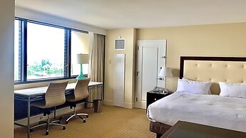 Hilton Miami Airport Blue Lagoon