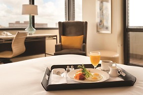 Hilton Miami Airport Blue Lagoon