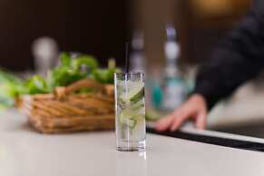 Hilton Miami Airport Blue Lagoon