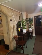 The Schoolhouse Hotel