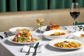 Fairmont Century Plaza