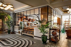 Fairmont Century Plaza