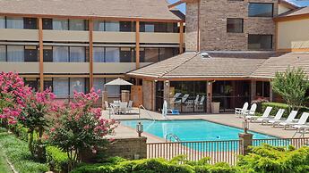 Best Western Plus Saddleback Inn & Conference Center