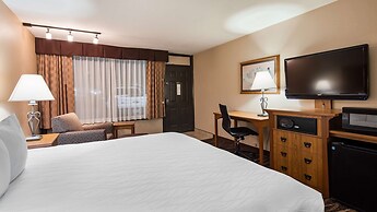 Best Western Plus Saddleback Inn & Conference Center