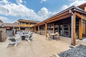 Best Western Plus Saddleback Inn & Conference Center