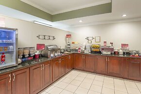 Best Western Plus Governor's Inn