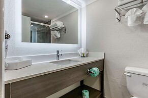 Clarion Pointe Raleigh Midtown