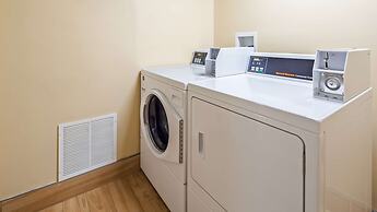 Best Western Plus Bridgeport Inn