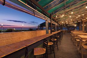 Surfbreak Virginia Beach Oceanfront, Ascend Hotel Collection