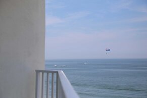 Surfbreak Virginia Beach Oceanfront, Ascend Hotel Collection