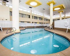 Quality Inn & Suites - Greensboro-High Point