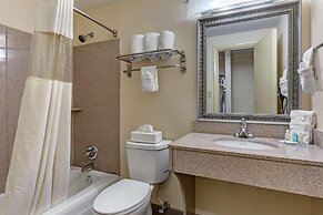 Quality Inn & Suites - Greensboro-High Point