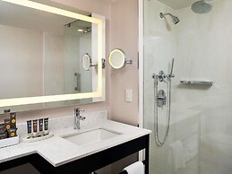 Novotel Toronto Centre