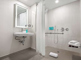 Novotel Toronto Centre