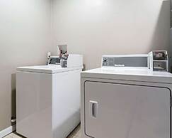 Rodeway Inn & Suites Williamsburg Central