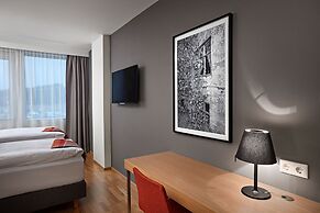 Reykjavik Natura - Berjaya Iceland Hotels