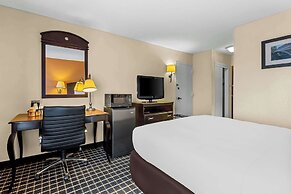 Comfort Inn & Suites Somerset - New Brunswick