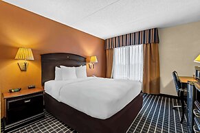 Comfort Inn & Suites Somerset - New Brunswick