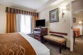 Comfort Inn & Suites Somerset - New Brunswick