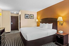 Comfort Inn & Suites Somerset - New Brunswick