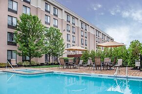 Comfort Inn & Suites Somerset - New Brunswick