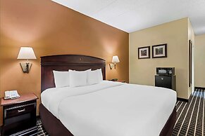 Comfort Inn & Suites Somerset - New Brunswick