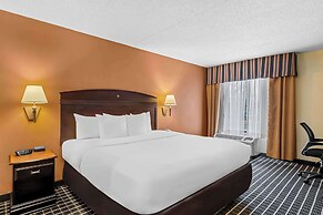 Comfort Inn & Suites Somerset - New Brunswick