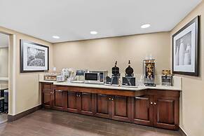 Comfort Inn & Suites Somerset - New Brunswick