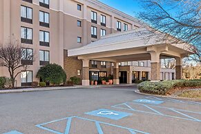 Comfort Inn & Suites Somerset - New Brunswick