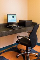 MainStay Suites Appleton Airport - Fox River Mall Area