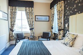 New Holmwood Hotel