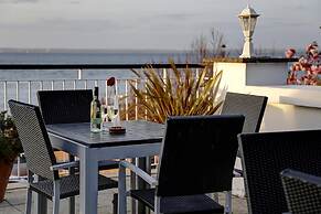 Best Western New Holmwood Hotel