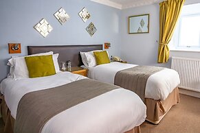 New Holmwood Hotel