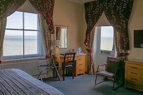 New Holmwood Hotel
