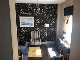 Best Western New Holmwood Hotel