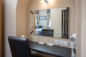 New Holmwood Hotel
