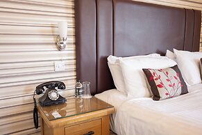 New Holmwood Hotel