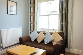 New Holmwood Hotel