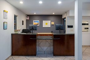 Days Inn by Wyndham Encinitas Moonlight Beach