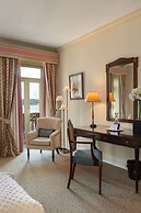 As Janelas Verdes Inn, a Lisbon Heritage Collection
