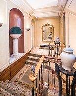 As Janelas Verdes Inn, a Lisbon Heritage Collection