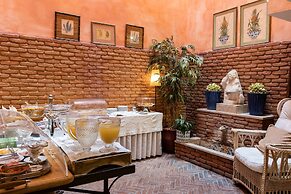 As Janelas Verdes Inn, a Lisbon Heritage Collection
